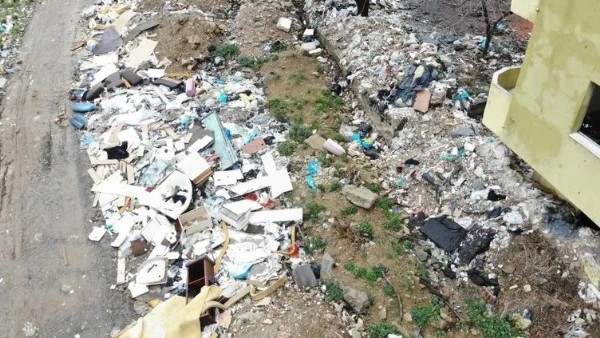 Üsküdar'ın kalbi çöplüğe döndü! Vatandaş isyan etti: Gelin şu rezaleti görün